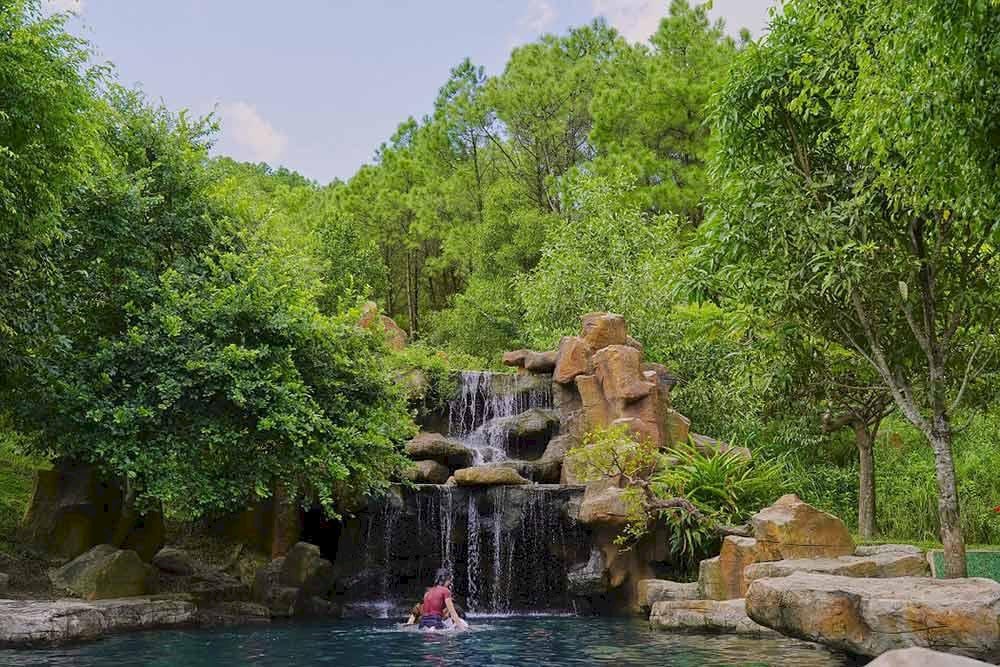 Khu du lịch sinh thái Eo Gió